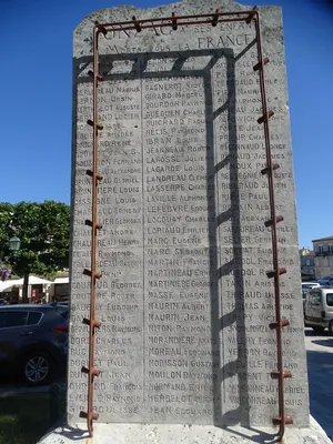 Monument aux Morts de Jonzac