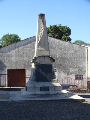 Monument aux Morts de Mirambeau